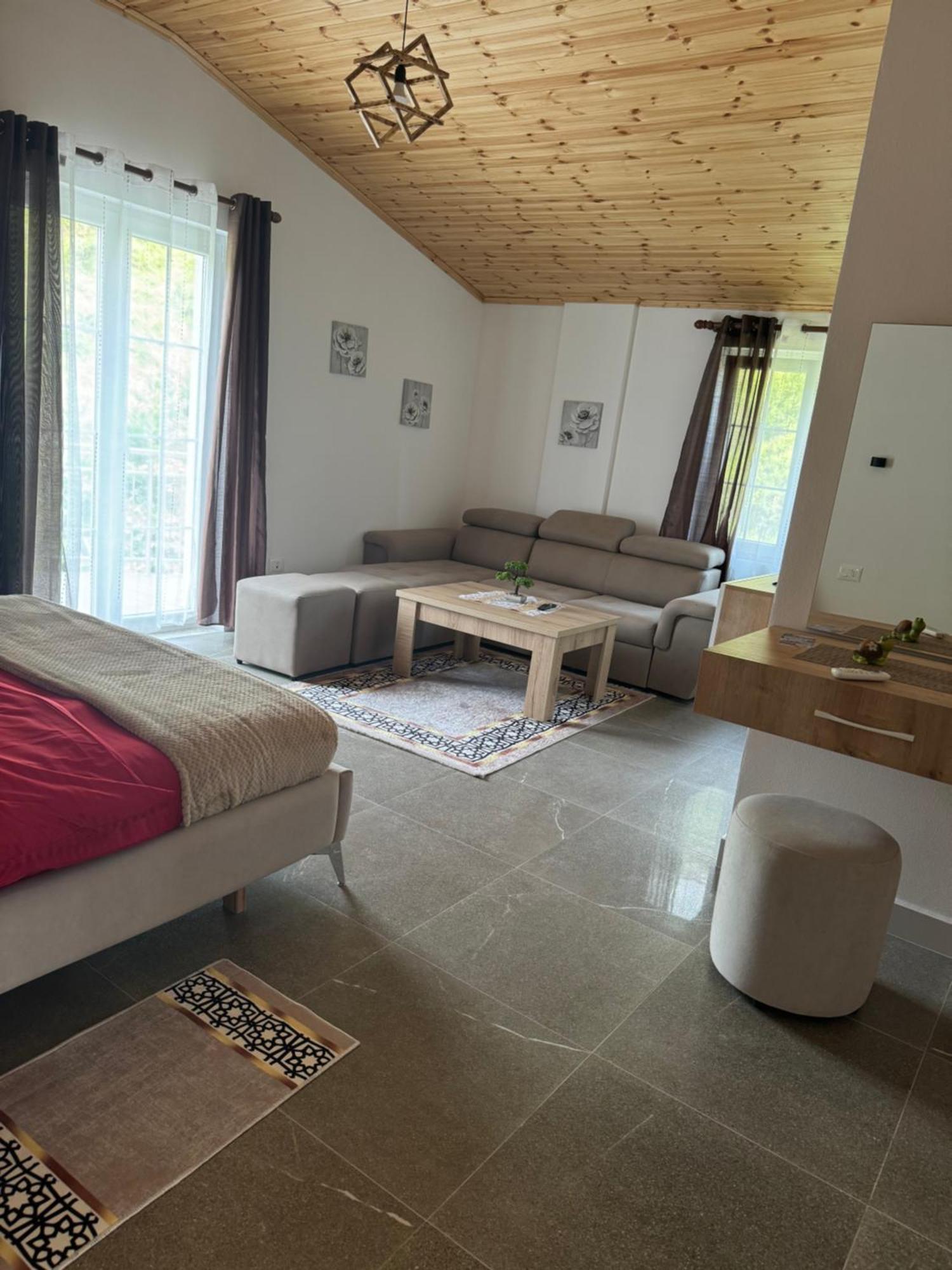 Qyteza Guest House & Camping Shkodër Dış mekan fotoğraf